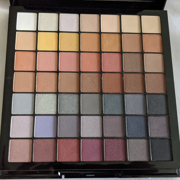 NYX Night on the Town kit - Picture 3 of 8